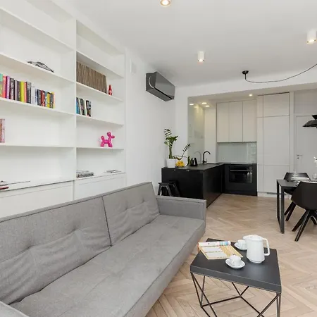 Apartment Trendy Marszalkowska With View Near Ogrod Saski By Renters *