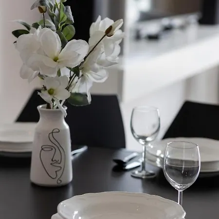 Trendy Marszalkowska With View Near Ogrod Saski By Renters